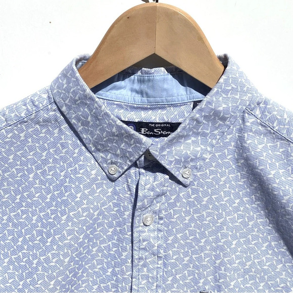 BEN SHERMAN Men’s 100% cotton Light Blue and White Geo Print Short Sleeve Shirt - Picture 3 of 6